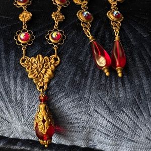 Gorgeous vintage, Hungarian crystal drop earring and pendant set